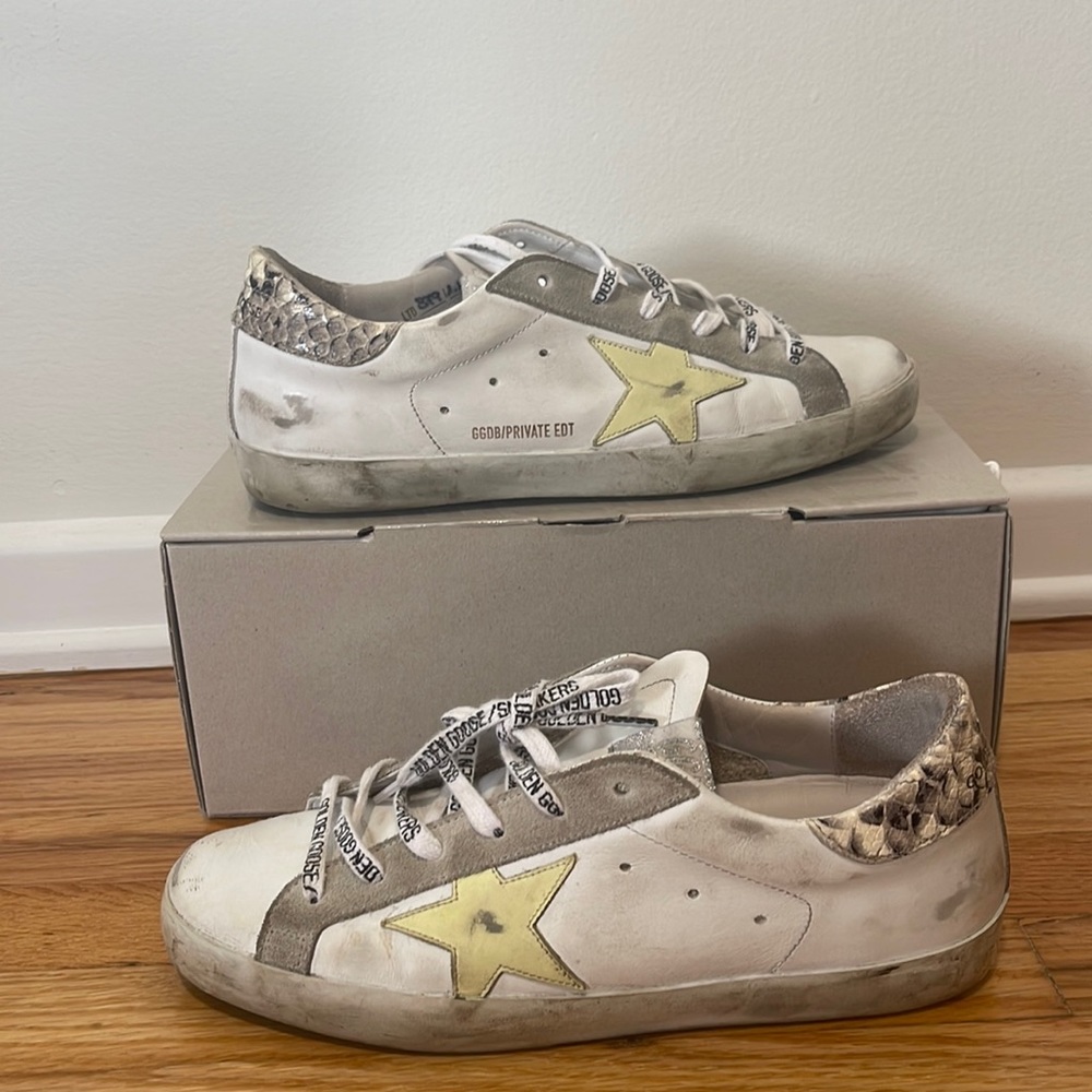 Like new Golden Goose super star classic with list. Size 39